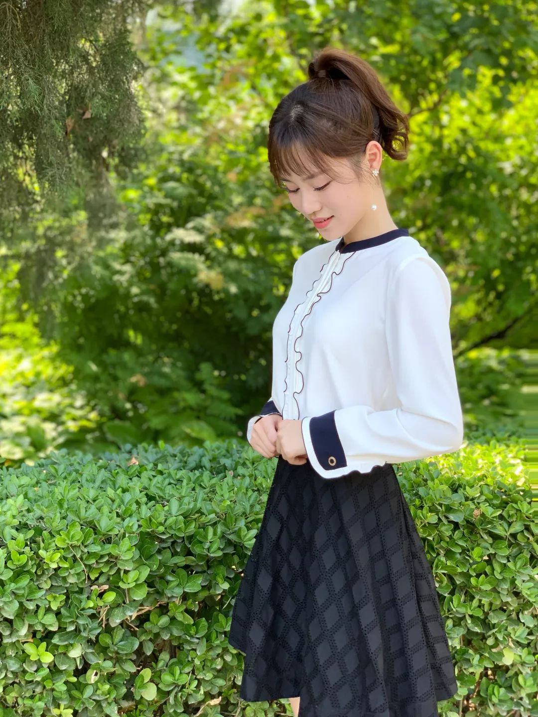 她獨(dú)有的魅力和氣質(zhì)，展示自己的風(fēng)采(圖12)